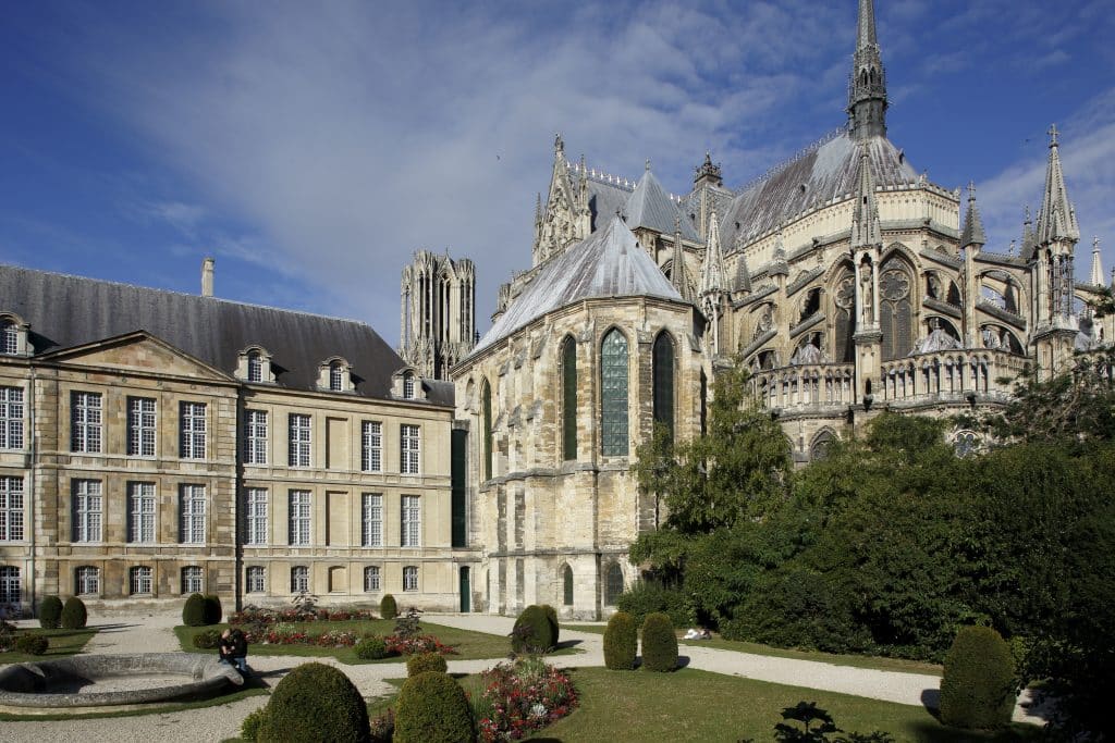 Unveiling Major Heritage Sites in France: Discover Centre des Monuments Nationaux and its Vision for Engaging Audiences 1 DBW13 0353