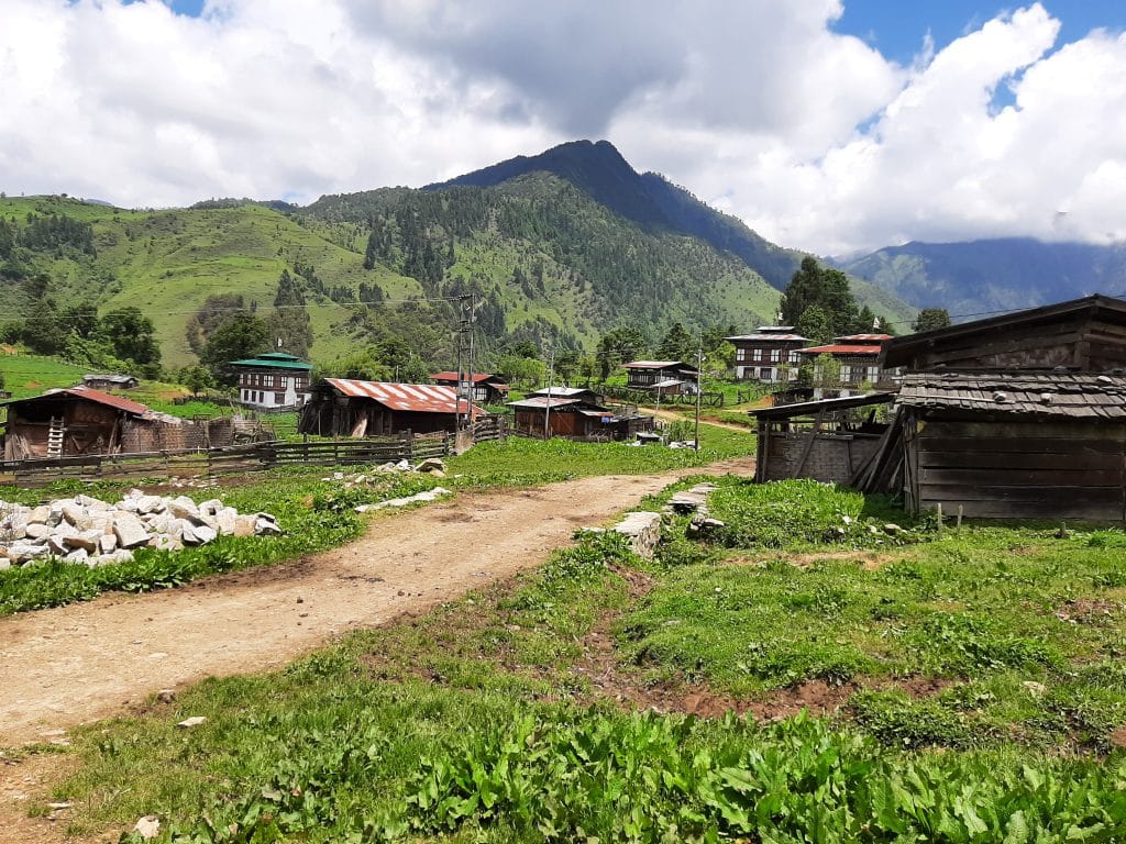 Fondation Inalco - Bridging Cultures Through Language, Knowledge, and Human Connections 4 Village of Lamdji in the Sephu Valley, Bhutan
